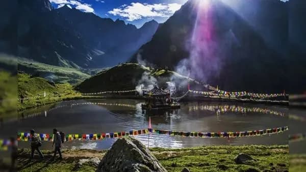 Yulla Kanda Trek – Where Himalayan Dreams Meet Sacred Waters! — Yulla Kanda Trek