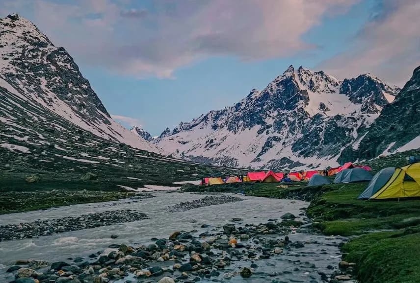 Yulla Kanda Trek – Where Himalayan Dreams Meet Sacred Waters!, photo 2